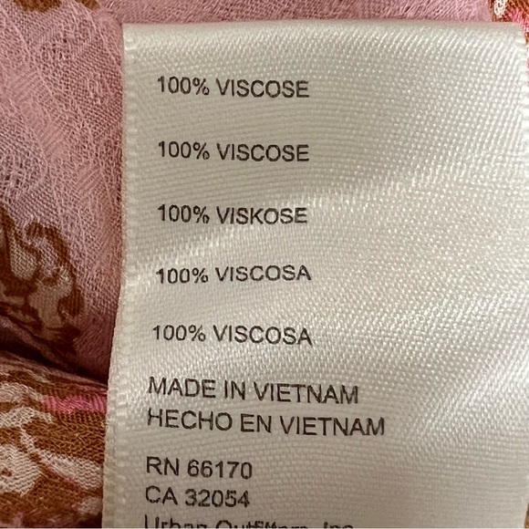 NWT $98 Free People Hilary Printed Top Size Small Pink Combo Smocked Back Blouse - Picture 14 of 16